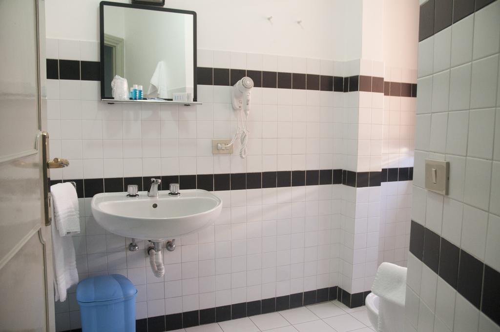 Residence Riva Gaia Terracina Rom bilde