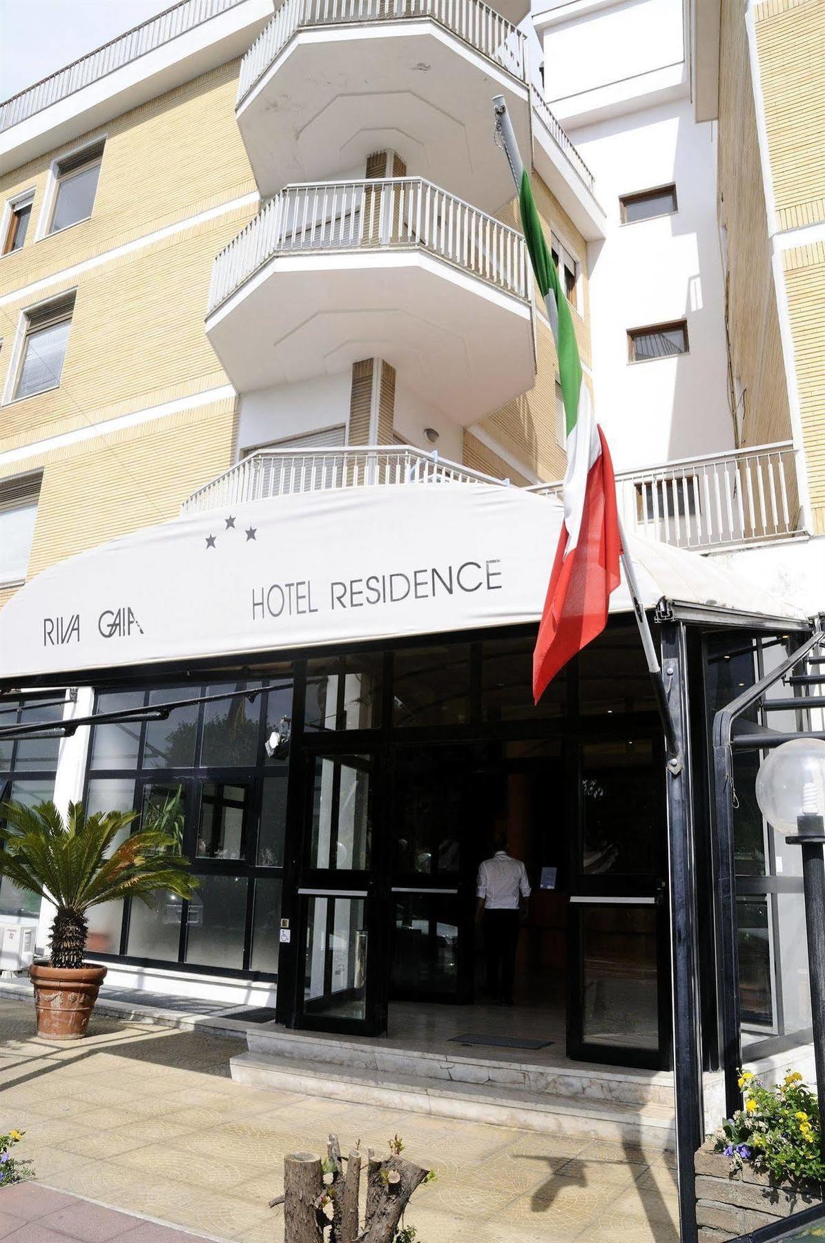 Residence Riva Gaia Terracina Eksteriør bilde